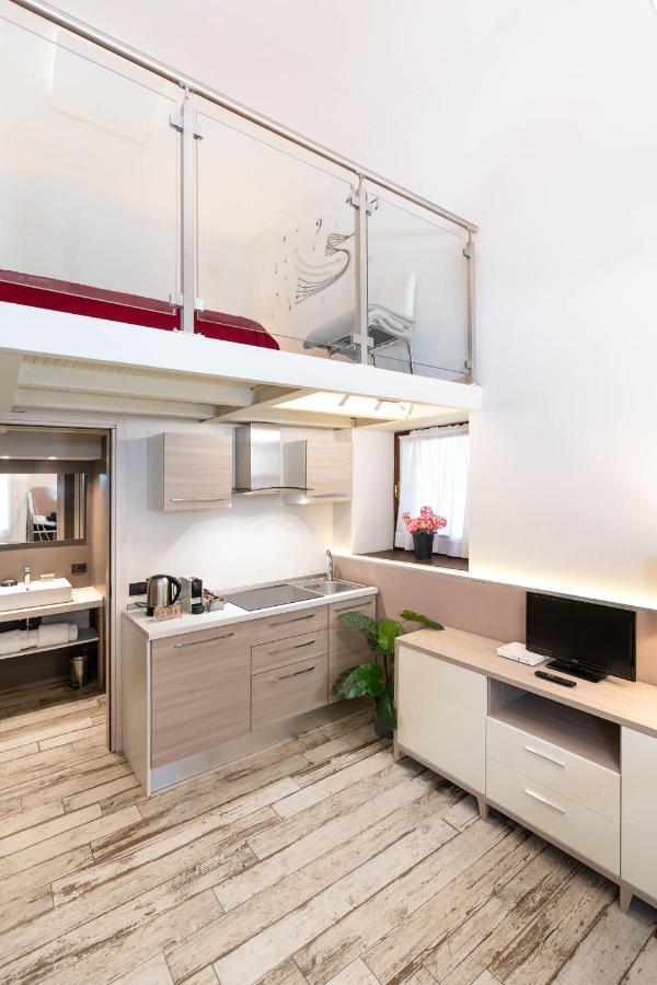Romeo And Juliet Apartments เวโรนา ภายนอก รูปภาพ