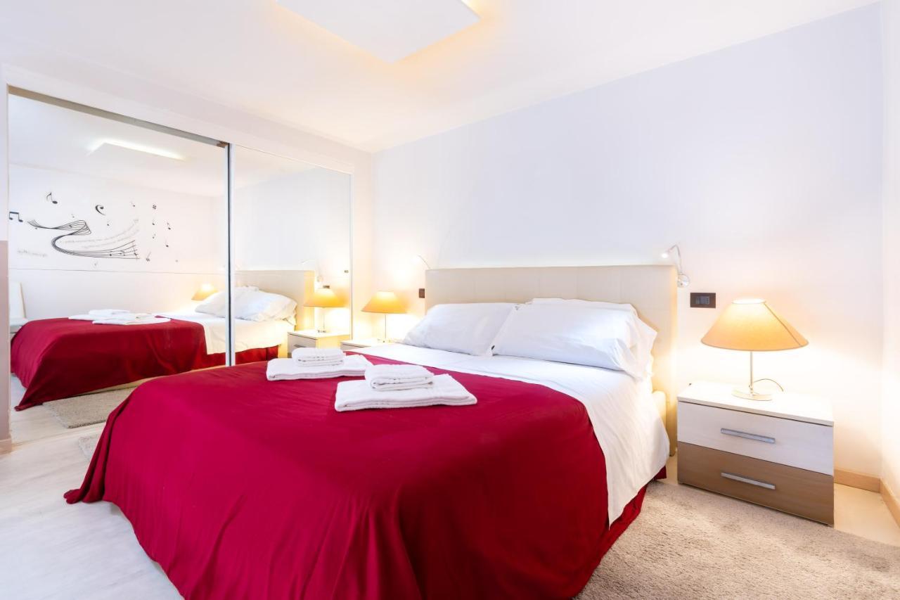 Romeo And Juliet Apartments เวโรนา ภายนอก รูปภาพ