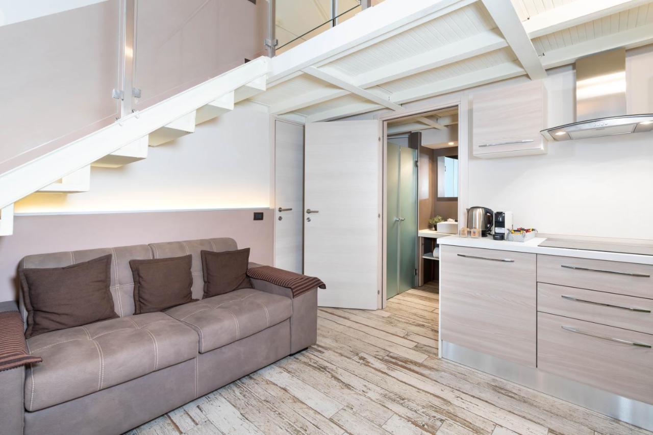 Romeo And Juliet Apartments เวโรนา ภายนอก รูปภาพ
